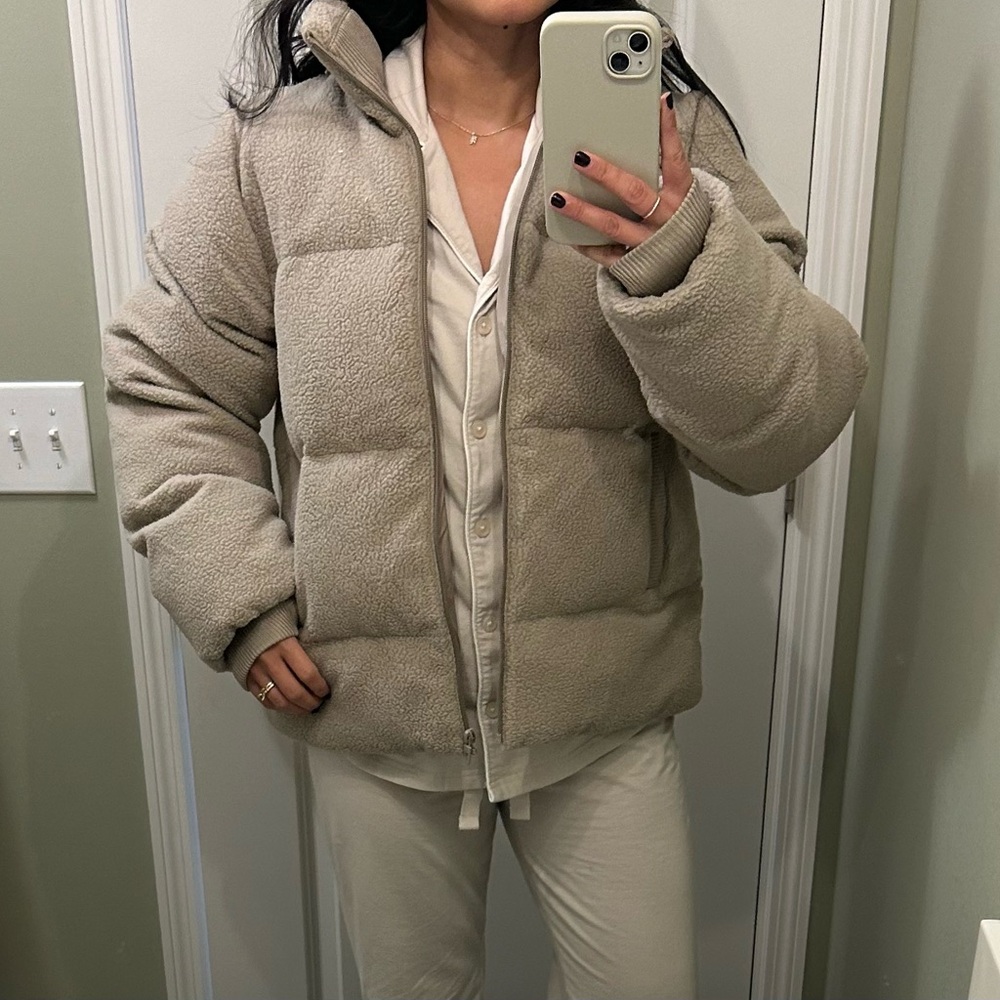 Gymshark Women's Light Tan Puffer Jacket
